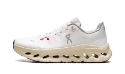 ON RUNNING CLOUDTILT SAND CREAM